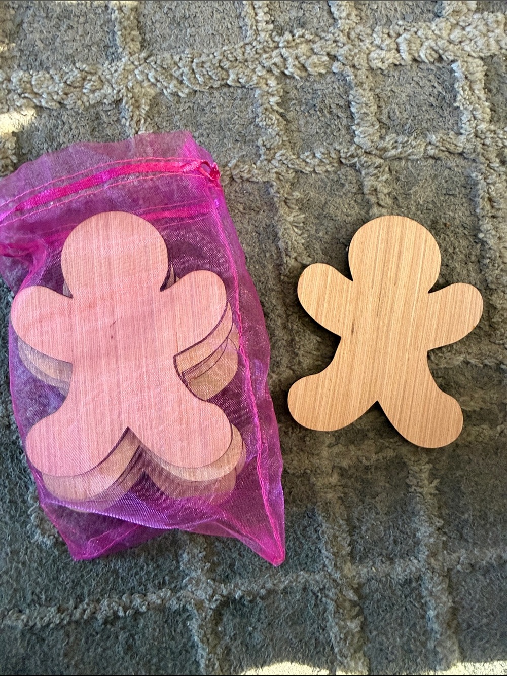 Unfinished Wooden Gingerbread Figure Set with Pink Organza Bag 9 gingerbread men